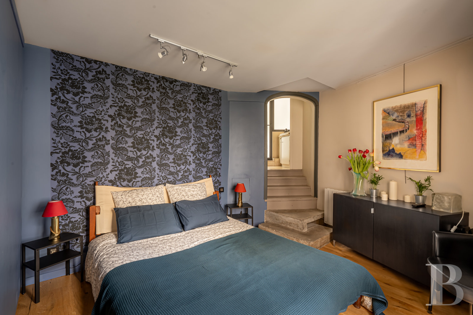 A vast apartment set around a garden in Paris, between Boulevard Saint-Germain and the Seine - photo  n°18